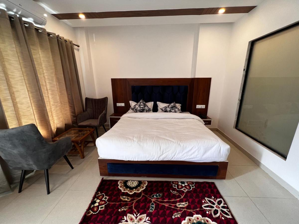 Hotel Himalayan Heritage Sarāhan Esterno foto