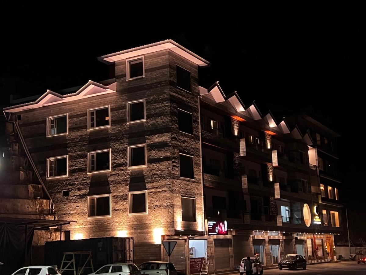 Hotel Himalayan Heritage Sarāhan Esterno foto