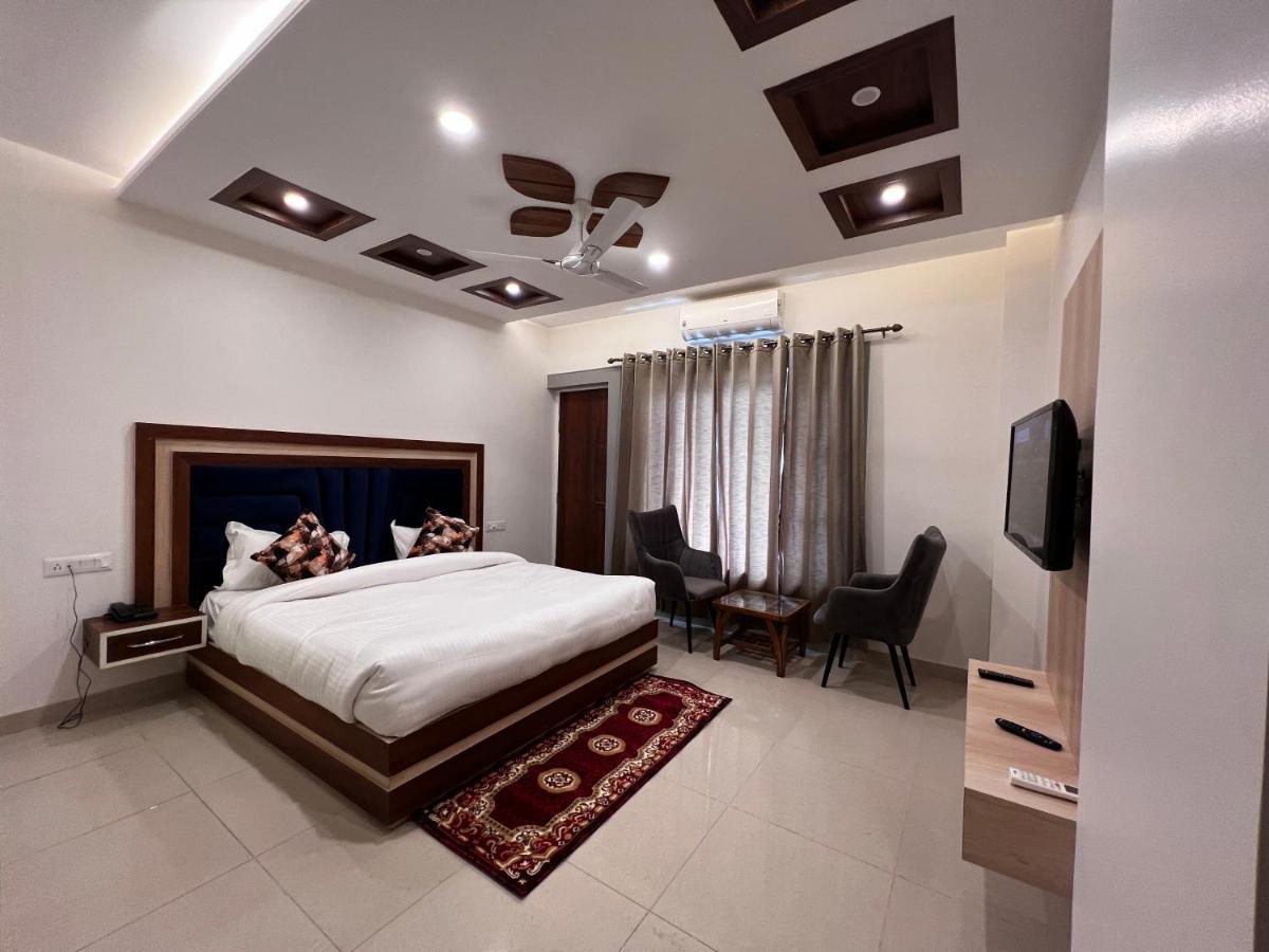 Hotel Himalayan Heritage Sarāhan Esterno foto